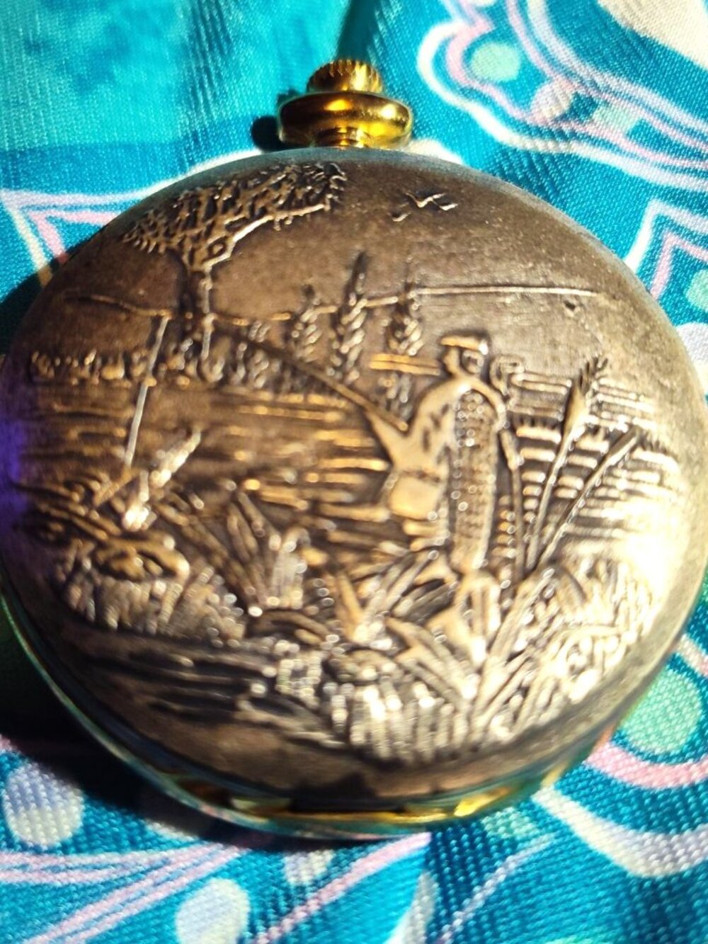 Vintage Puritan Pocket Watch Fisherman Scene SHIPS FREE